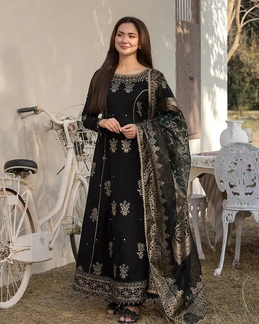 Hania Amir