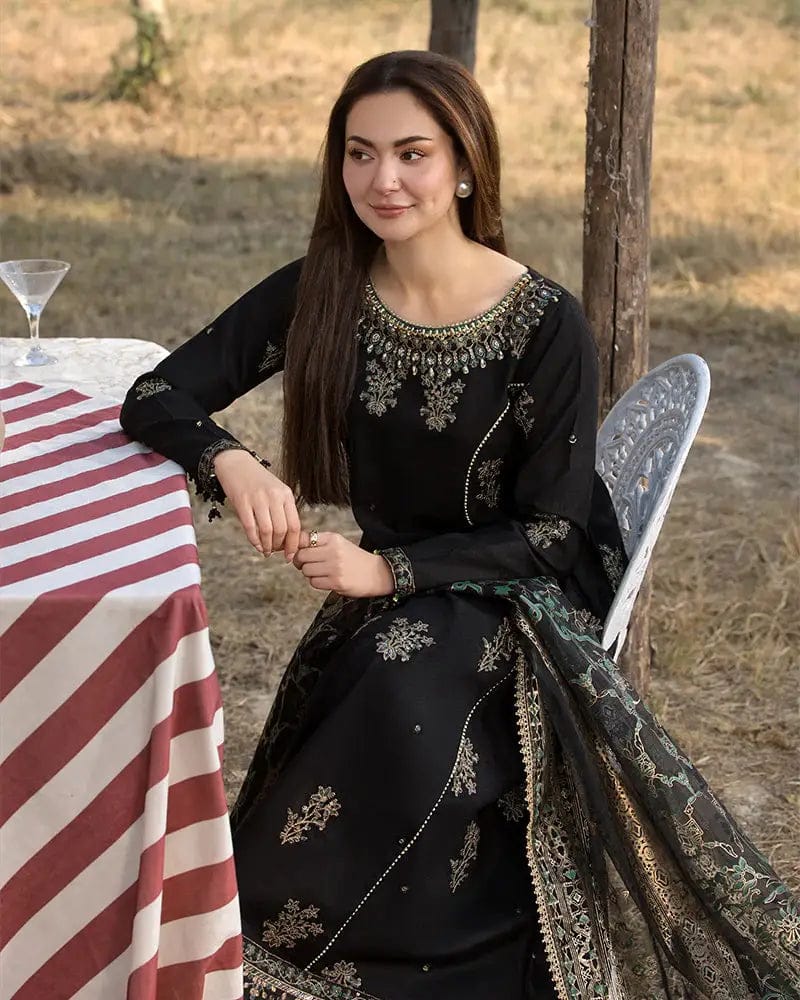 Hania Amir